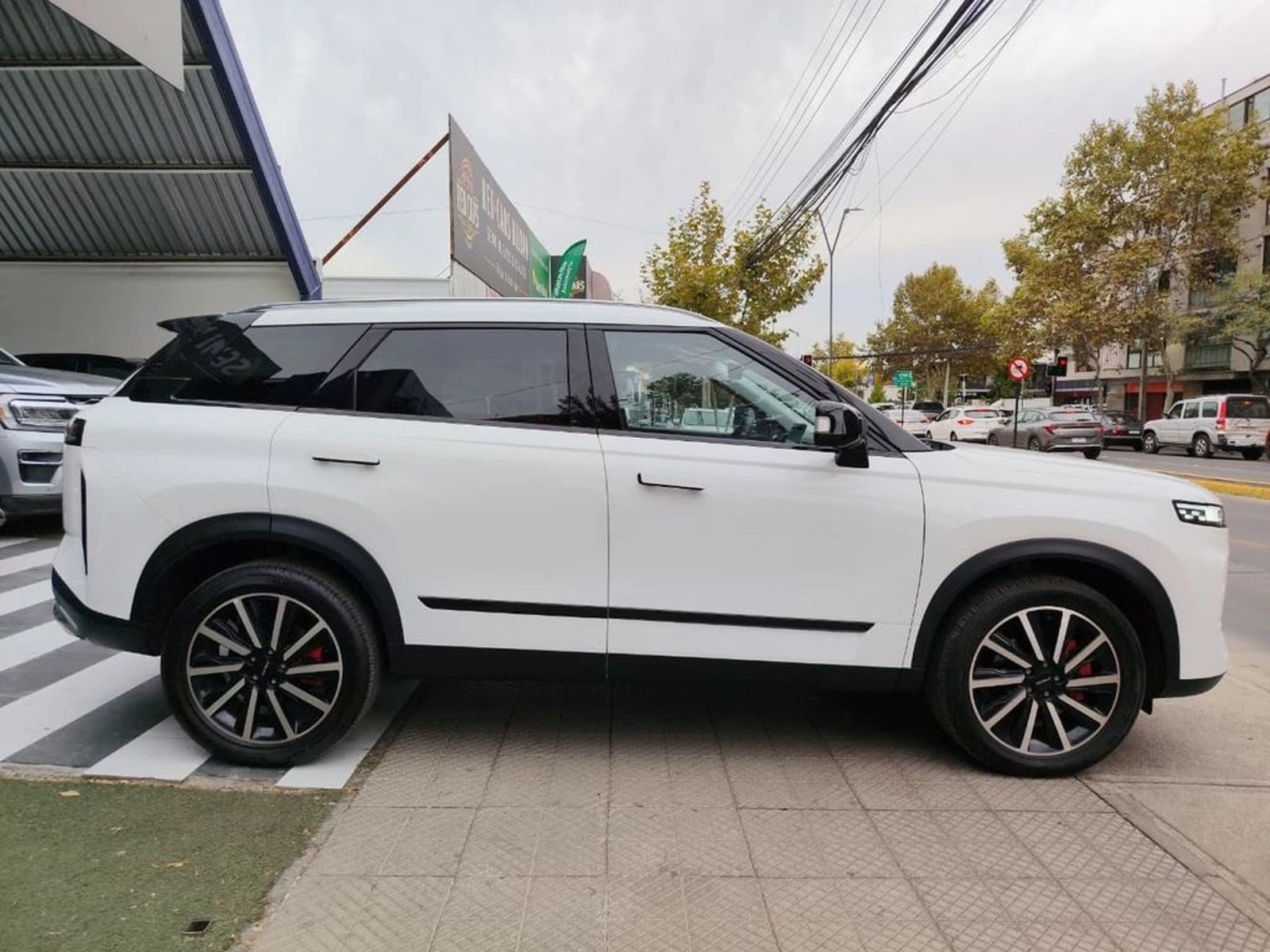 JAECOO 7 SUMMIT 1.6TGDI DCT-7 AWD 2025 - Imagen 8 de 20