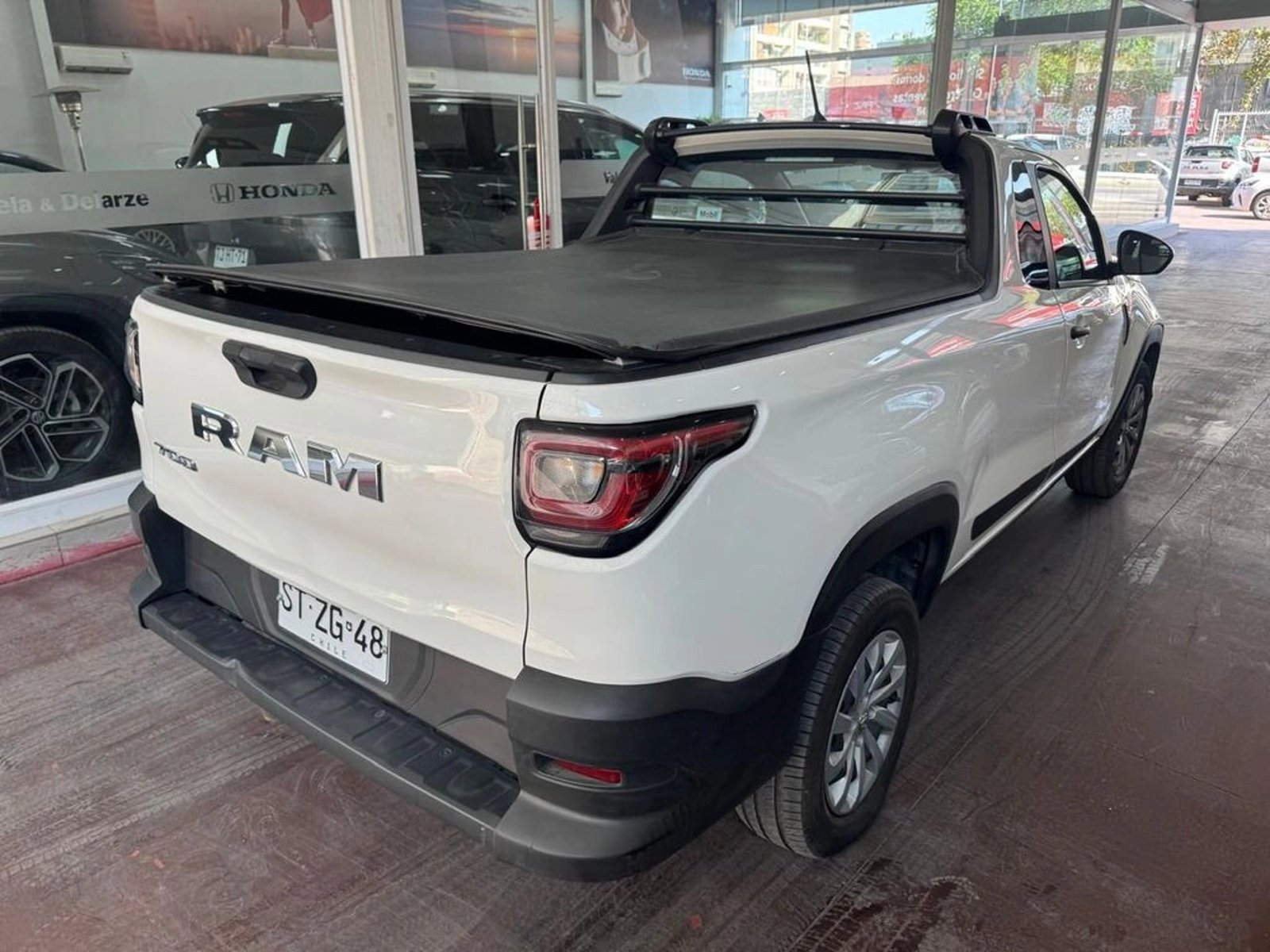 RAM 700 SLT CS 1.4 2023 - Imagen 4 de 16