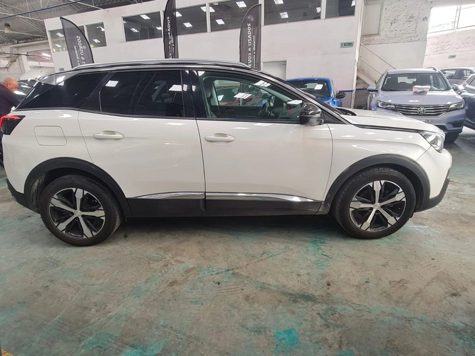 PEUGEOT 3008 Allure 1.6 THP 165HP EAT6 2019 - Imagen 8 de 18