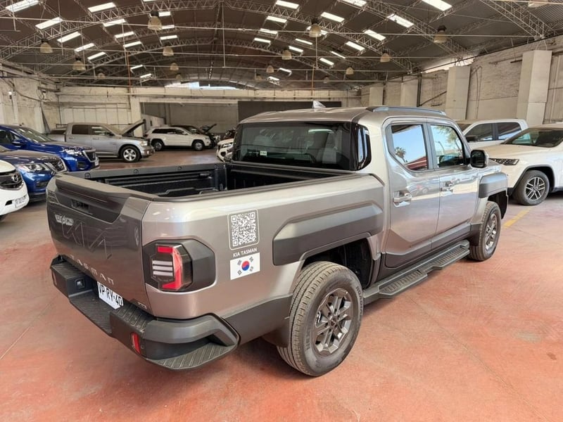 Kia TASMAN EX 2.2T DSL 8AT 4X4 FULL (2442) 2026 - Imagen 6 de 12