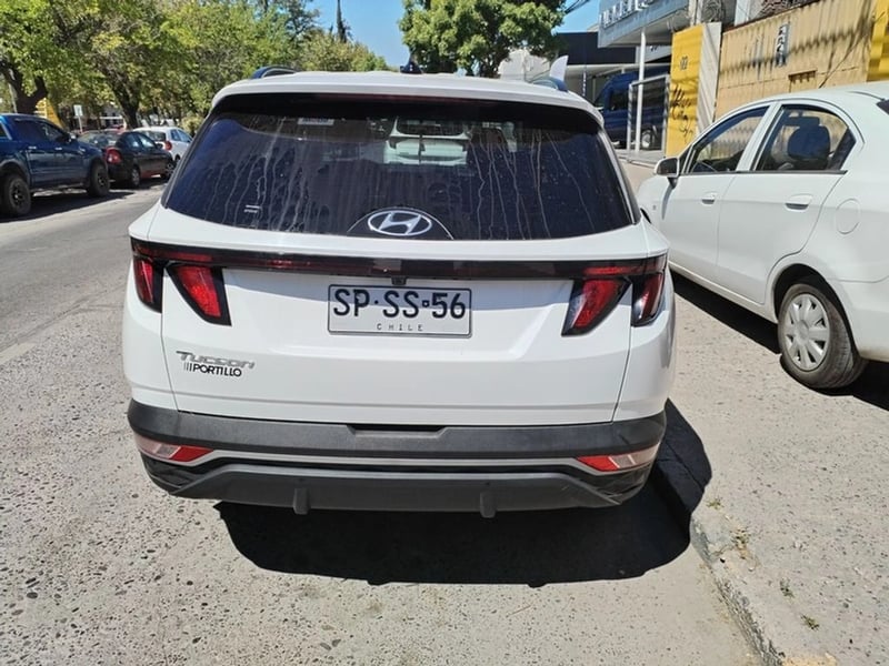 Hyundai TUCSON NX4 2.0 AUT 2023 - Imagen 4 de 12
