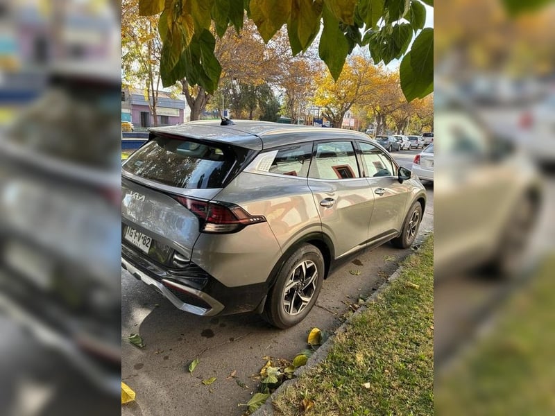 Kia SPORTAGE EX 2.0L 6AT GSL (2186) 2024 - Imagen 4 de 5