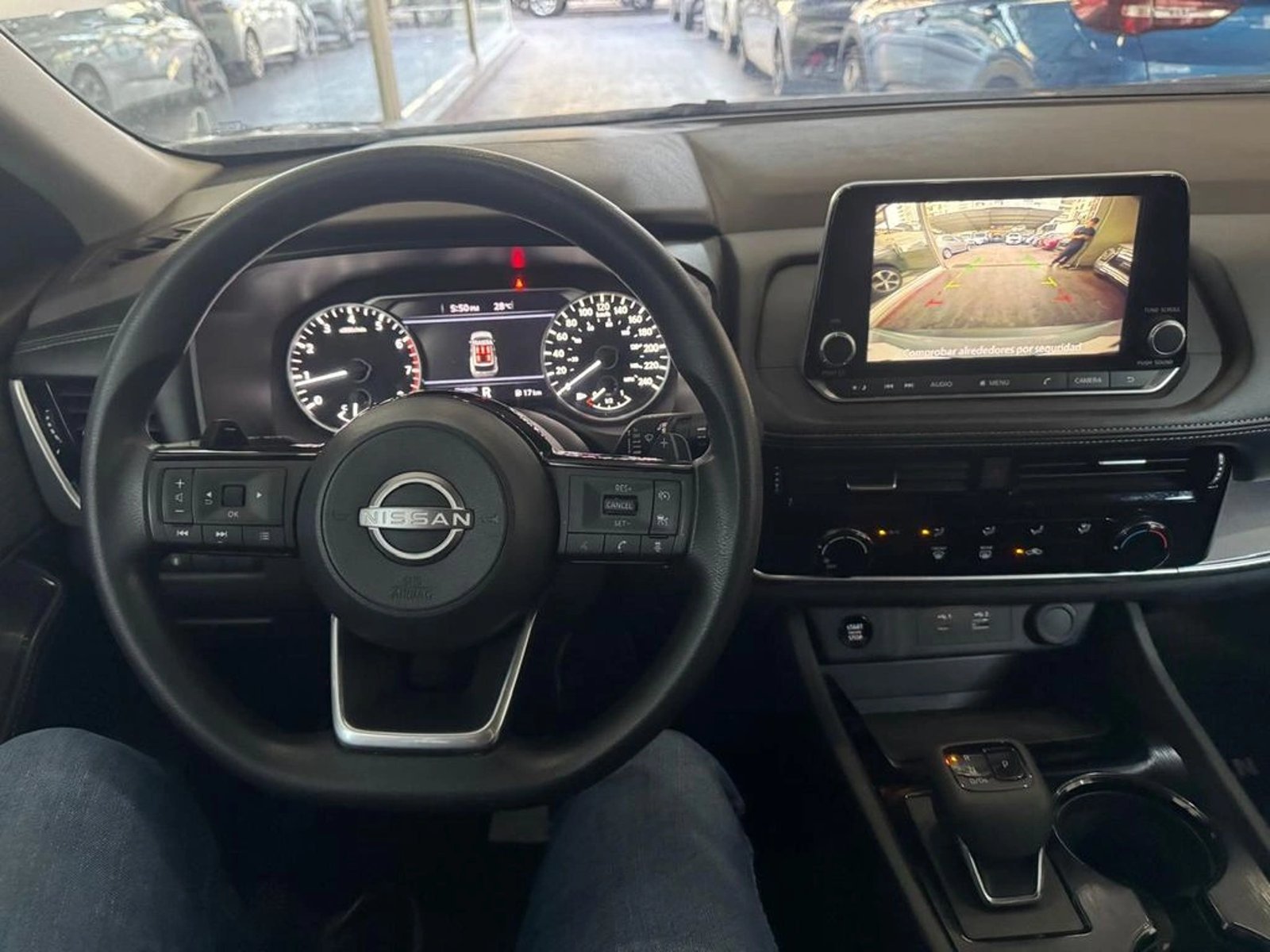 NISSAN X-TRAIL 4X2 2.5 AUT 2025 - Imagen 12 de 17