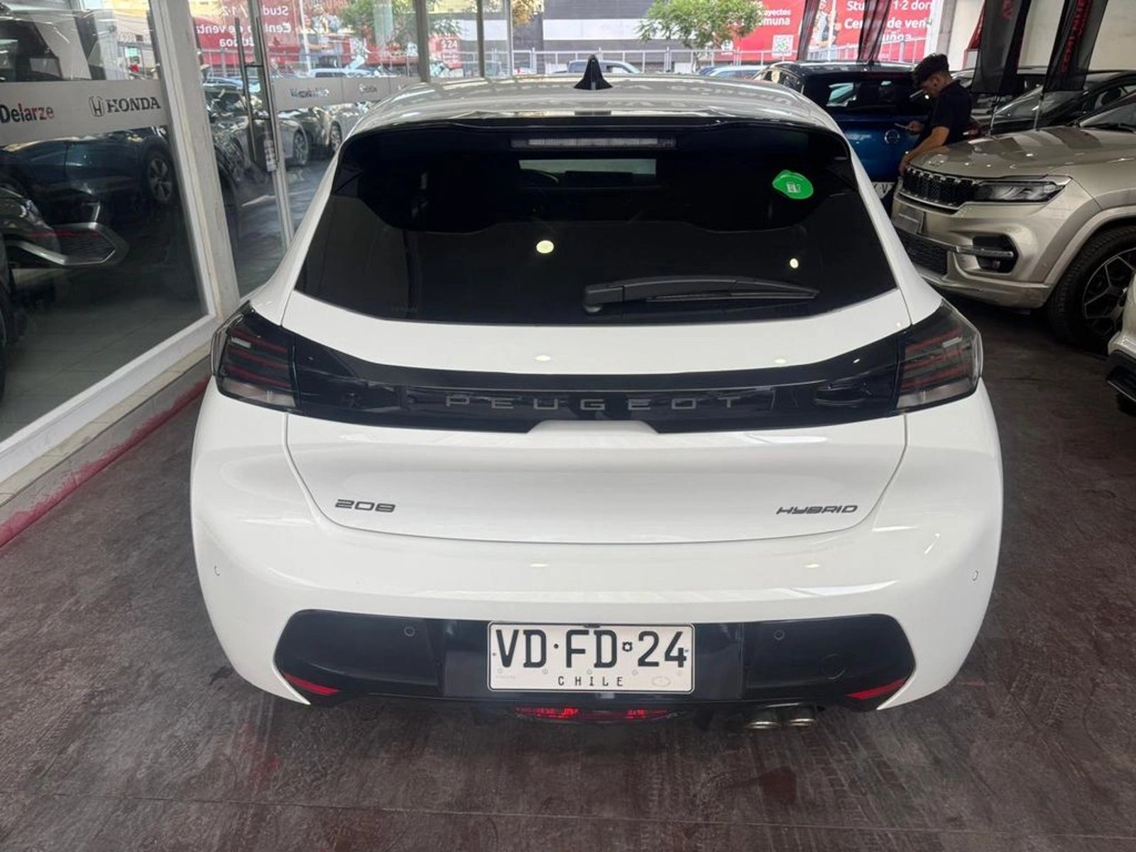 Peugeot 208 ALLURE 2025 - Foto 5 de 12