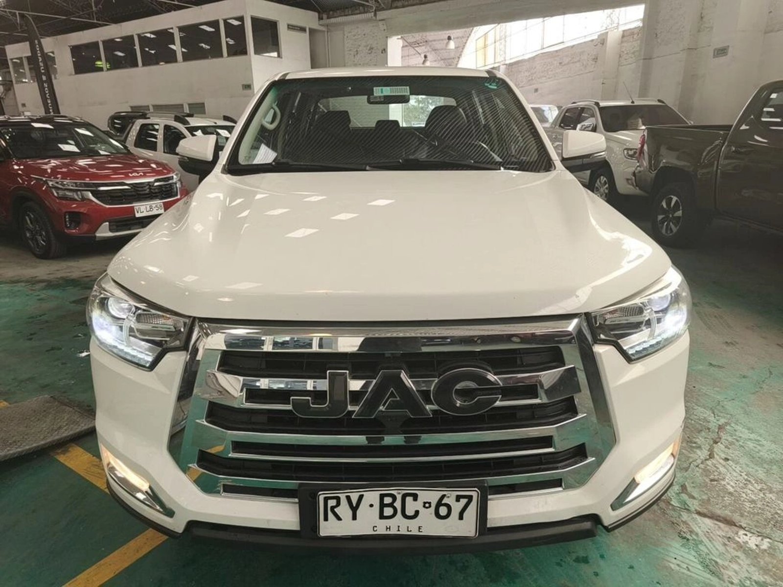 JAC T8 PRO LUXURY 2.0 2022 - Foto 2 de 14