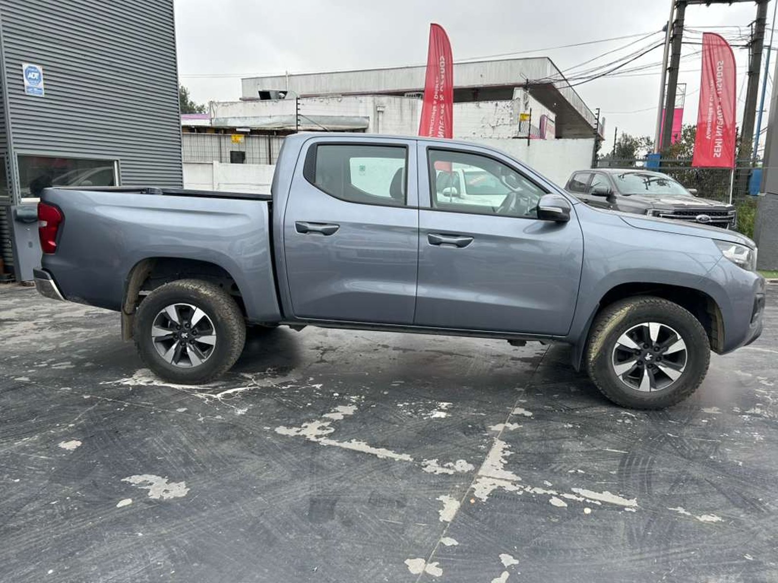 Peugeot LANDTREK Action4 BlueHDi 180 4x4 MT 2022 - Foto 4 de 13