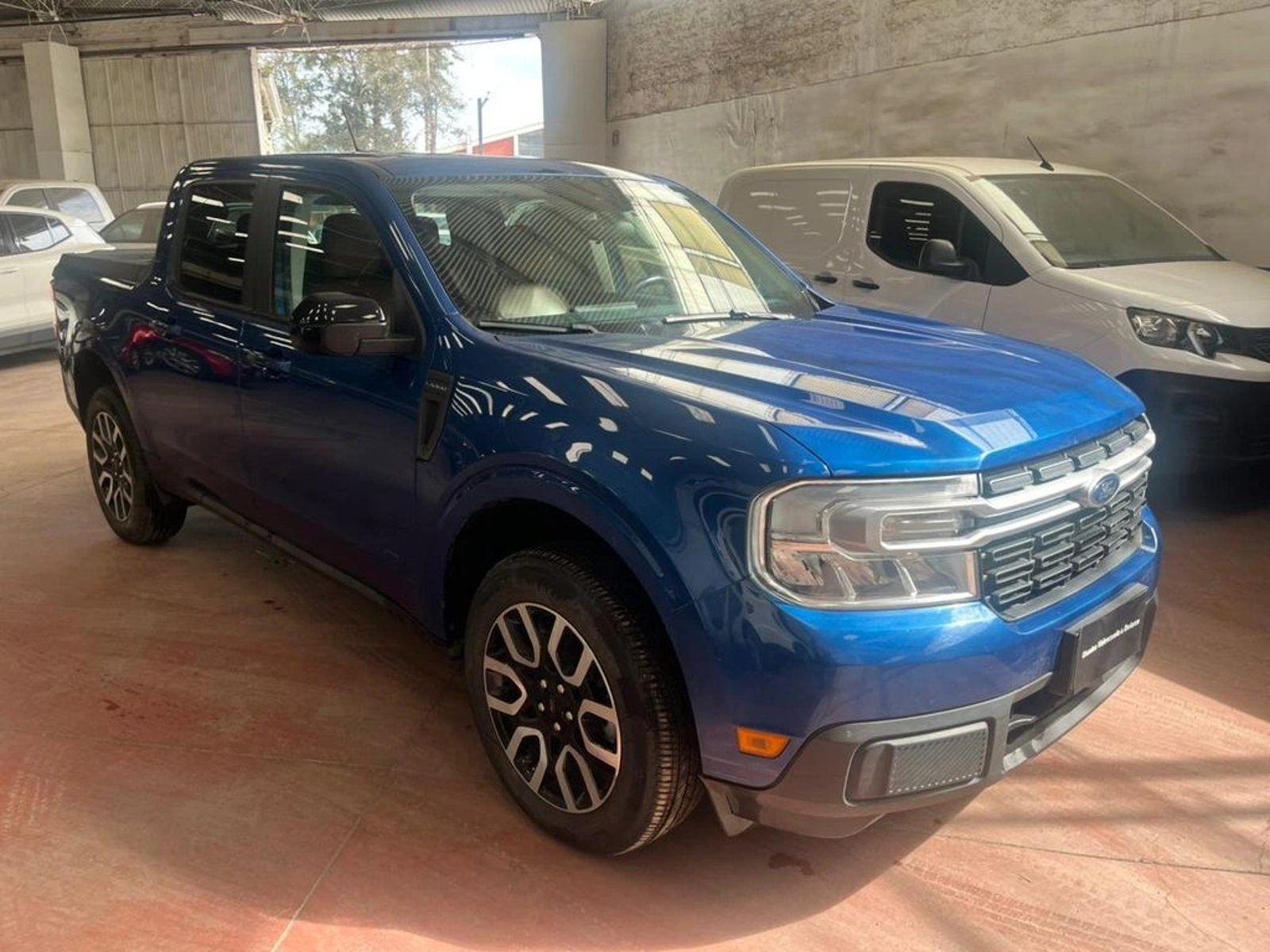Ford MAVERICK 2.5 AUT 2025 - Imagen 8 de 13