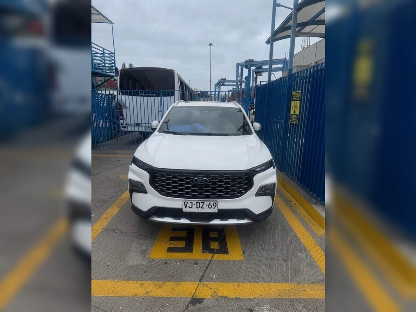 Ford TERRITORY Titanium 1.5L AT 2025 - Foto 2 de 3