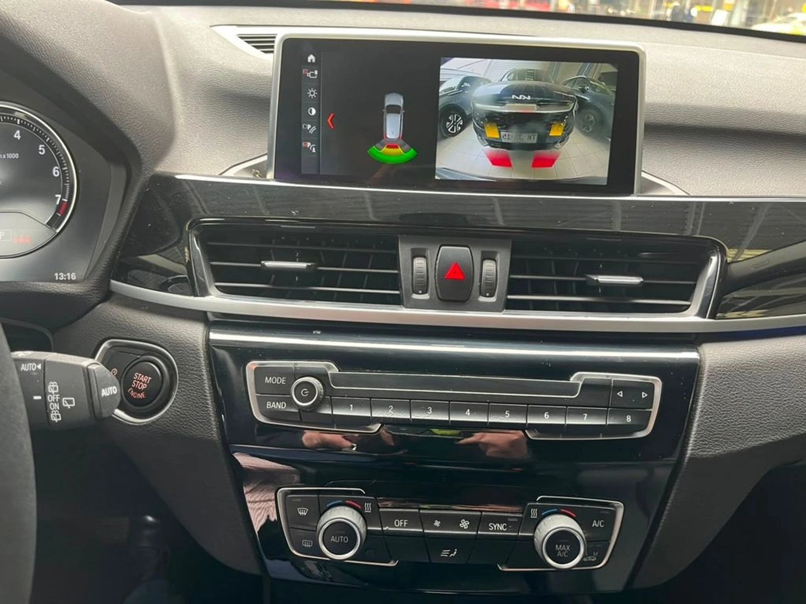 BMW X1 SDRIVE 20I URBAN  2.0 AUT 2022 - Imagen 14 de 17