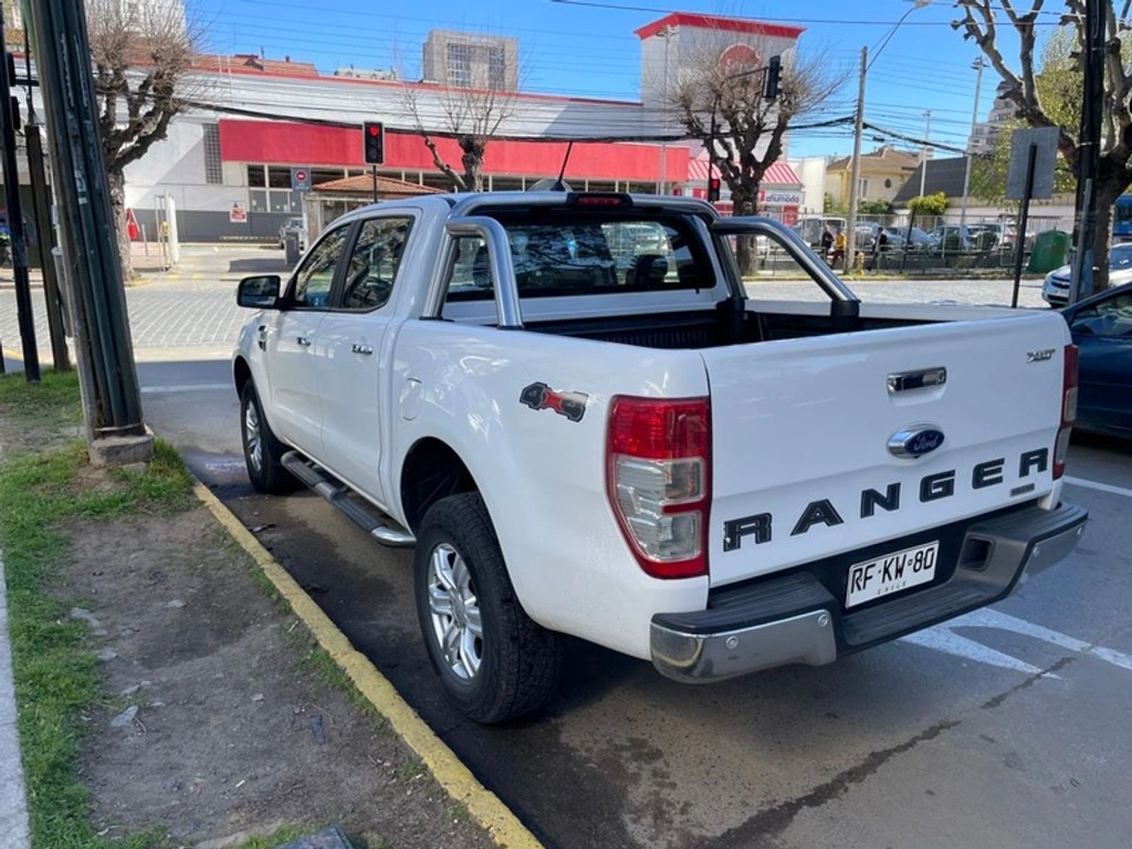 Ford RANGER XLT 4x4 3.2L 2022 - Imagen 4 de 5