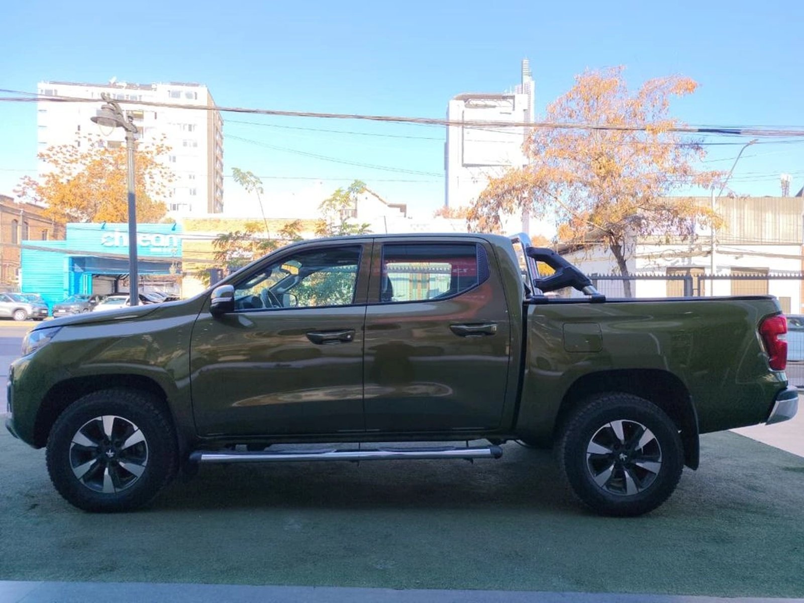 Peugeot LANDTREK Active BlueHDi 180 4x4 2024 - Foto 4 de 15