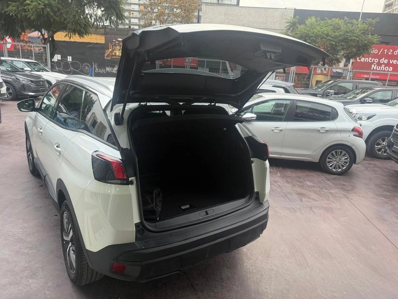 PEUGEOT 3008 Active Pack Puretech 130 2025 - Imagen 7 de 17
