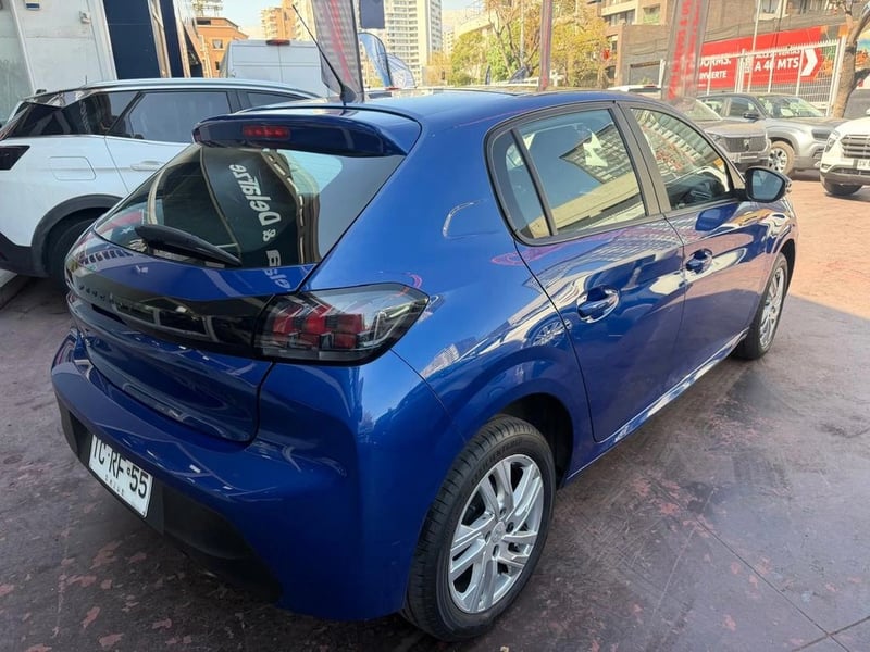 Peugeot 208 Style Puretech 75 2024 - Imagen 4 de 12