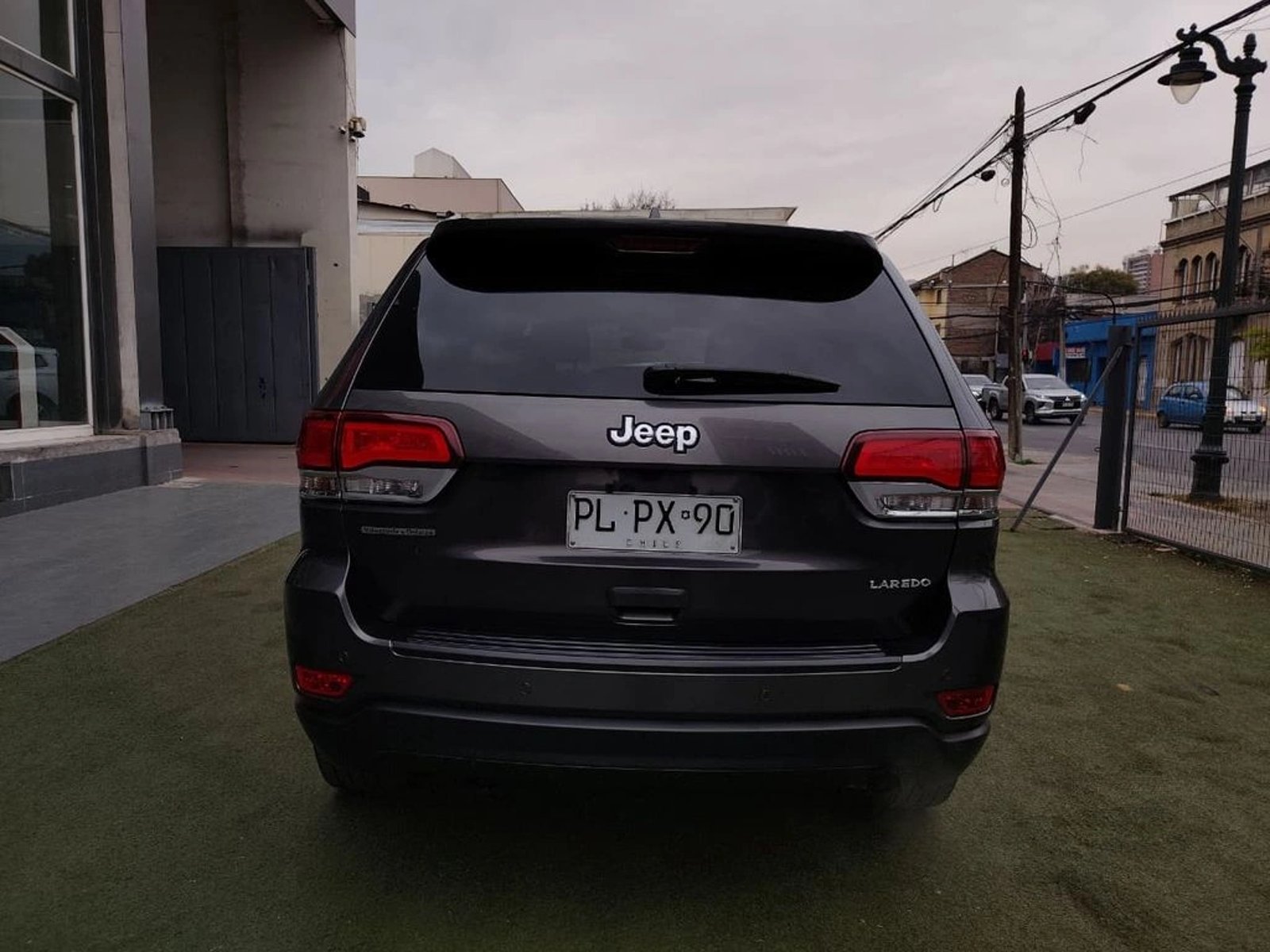 Jeep GRAND CHEROKEE Laredo 4X2 3.6L 2021 - Imagen 7 de 14