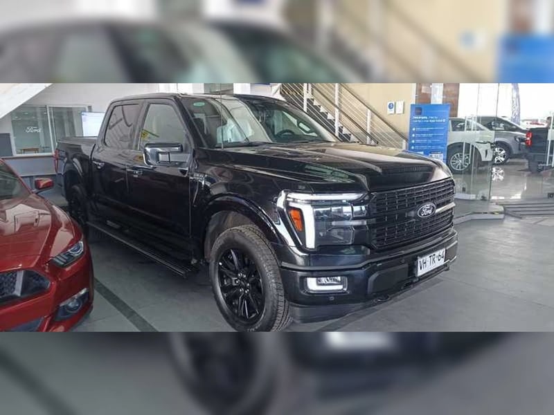 Ford F-150 Platinum 4WD AT 2025