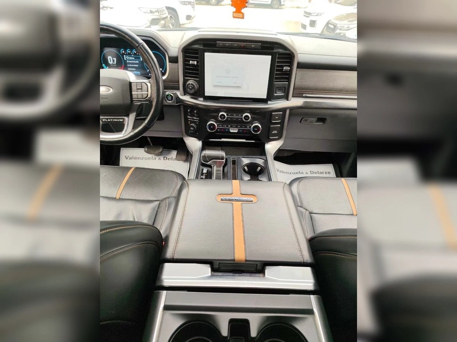 Ford F-150 Platinum 4WD AT 2023 - Imagen 16 de 17