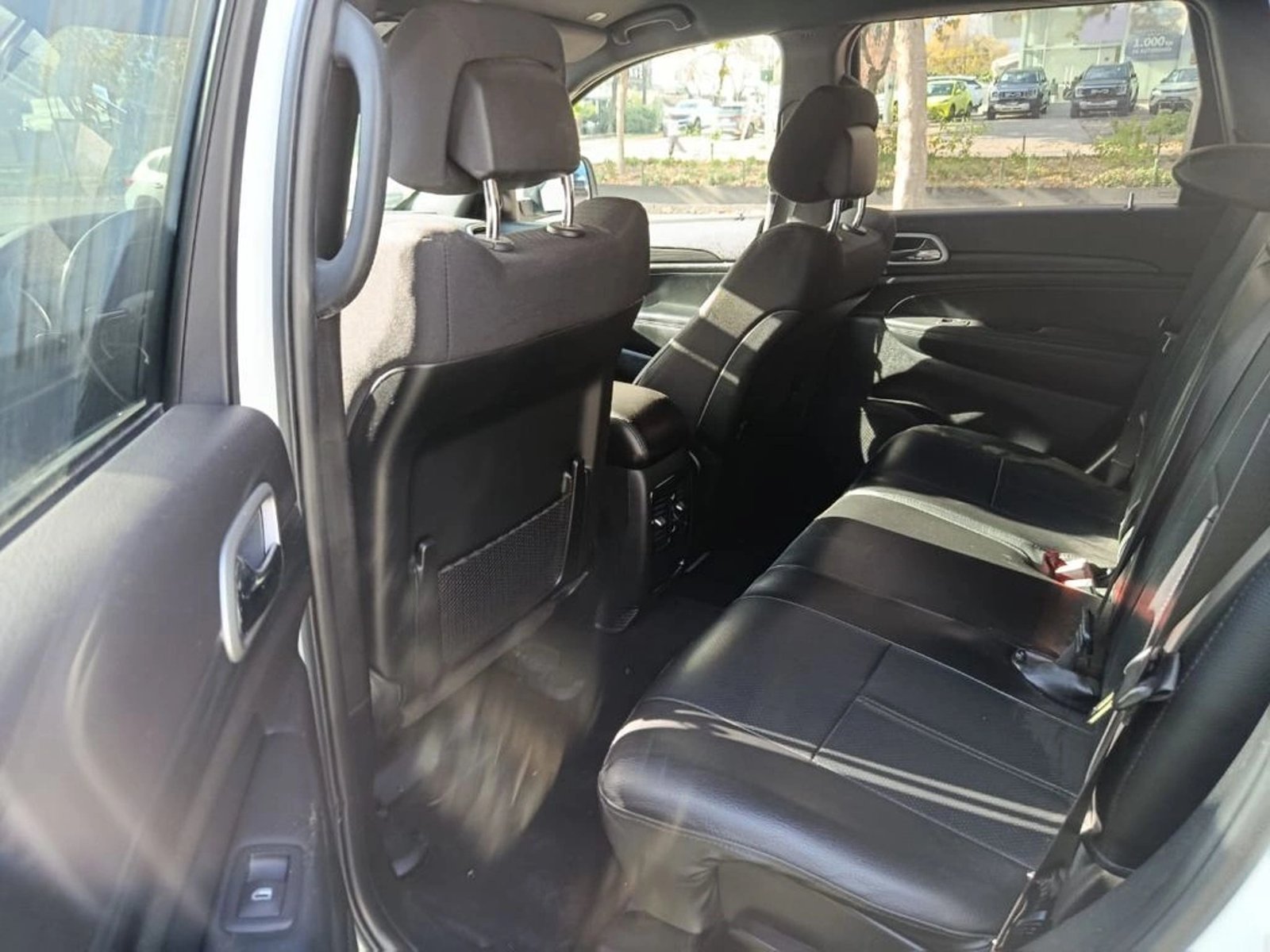 JEEP GRAND CHEROKEE Laredo 4X2 3.6L 2021 - Imagen 13 de 18