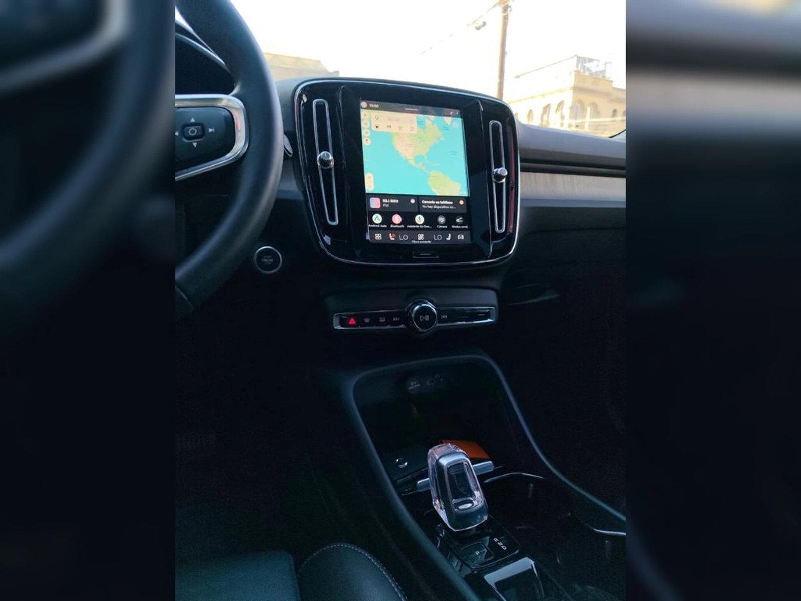 Volvo XC40 B4 ULTIMATE 2.0 AUT 2023 - Imagen 13 de 19