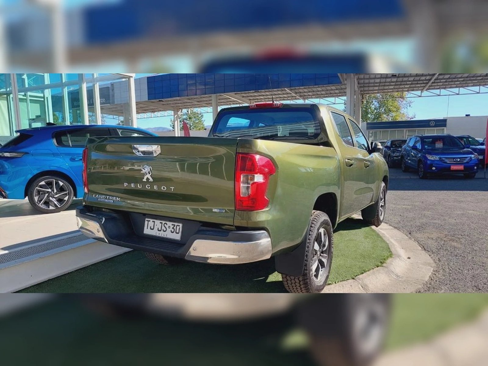 PEUGEOT LANDTREK Active BlueHDi 180 4x4 2024 - Imagen 6 de 12