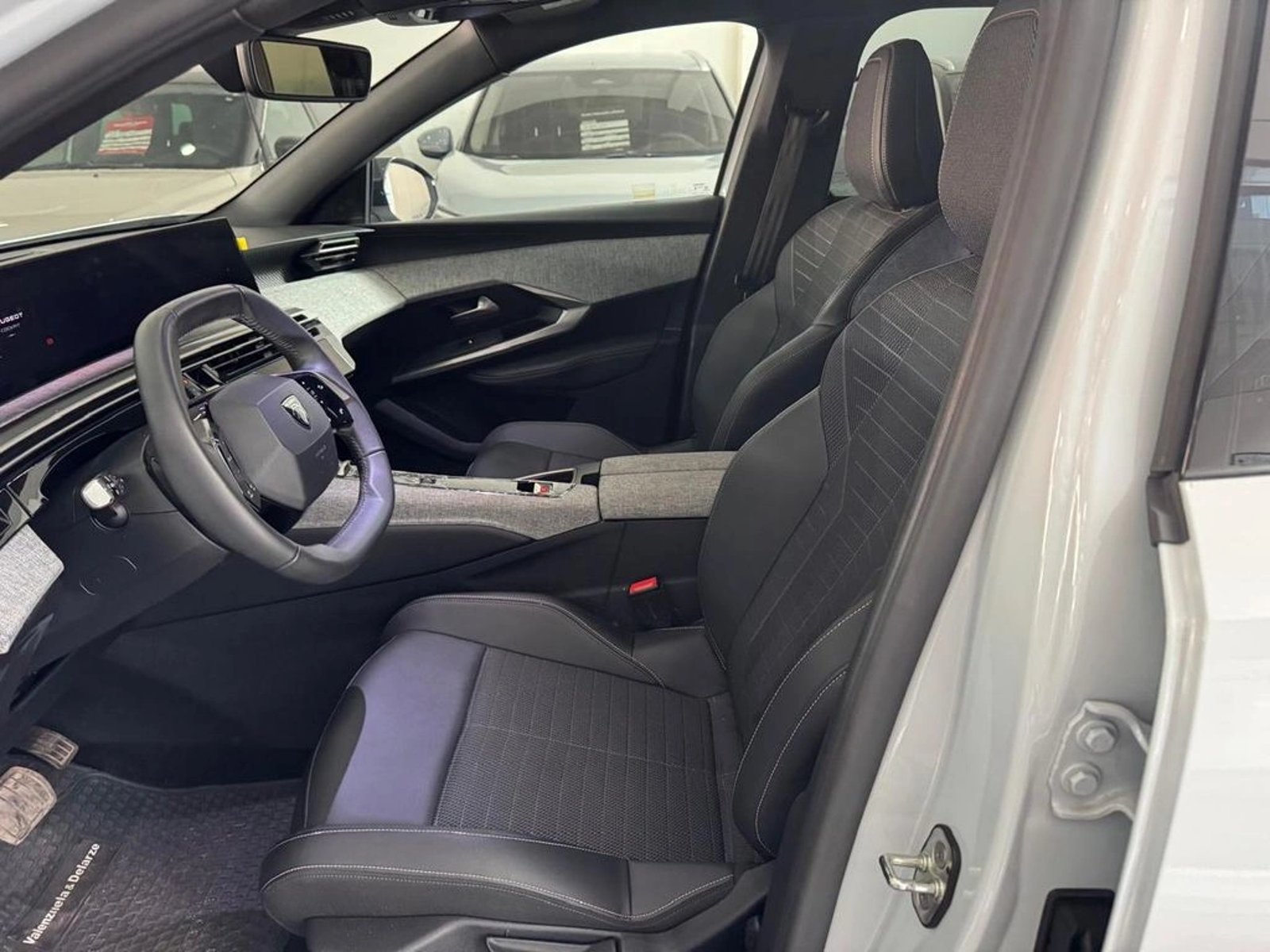 PEUGEOT 3008 Premier 2025 - Imagen 13 de 19