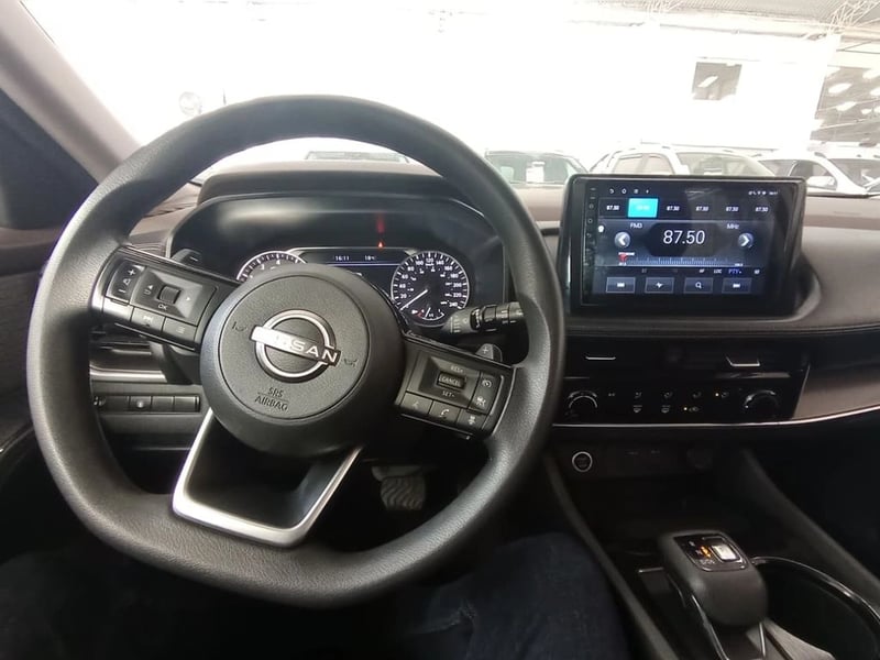 Nissan X-TRAIL 4X2 2.5 AUT 2023 - Imagen 11 de 15