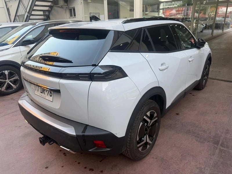 Peugeot 2008 ALLURE 130 1.2 AUT 2025 - Imagen 4 de 13