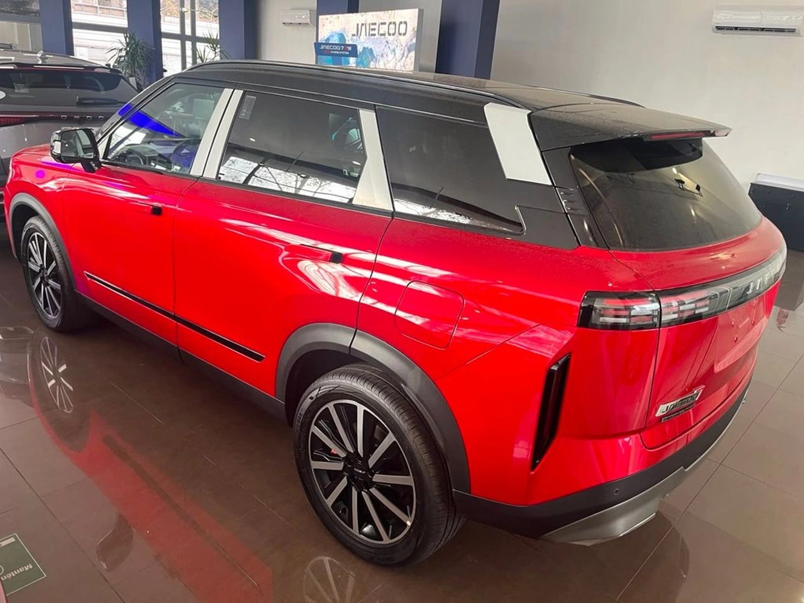 Jaecoo 7 SUMMIT 1.6TGDI DCT-7 AWD 2026 - Foto 2 de 7