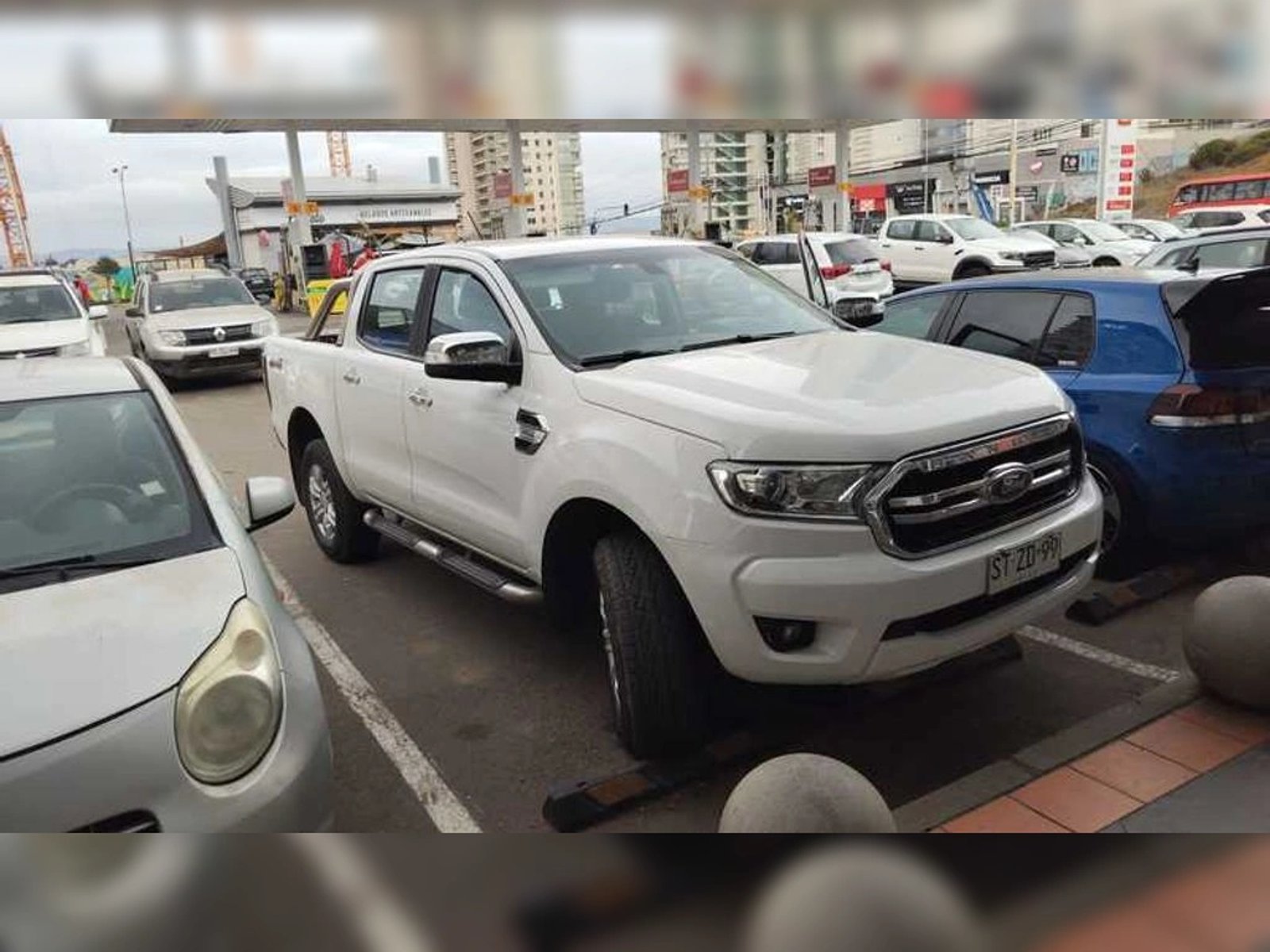 Ford RANGER XLT 4x4 3.2L 2023 - Foto 2 de 6