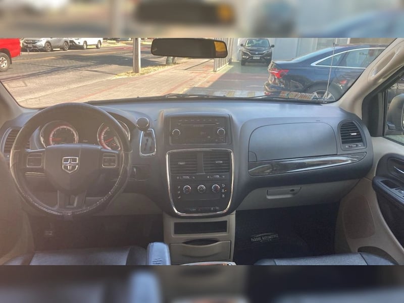 Dodge GRAND CARAVAN 3.6 AUT. 2014 - Imagen 7 de 9