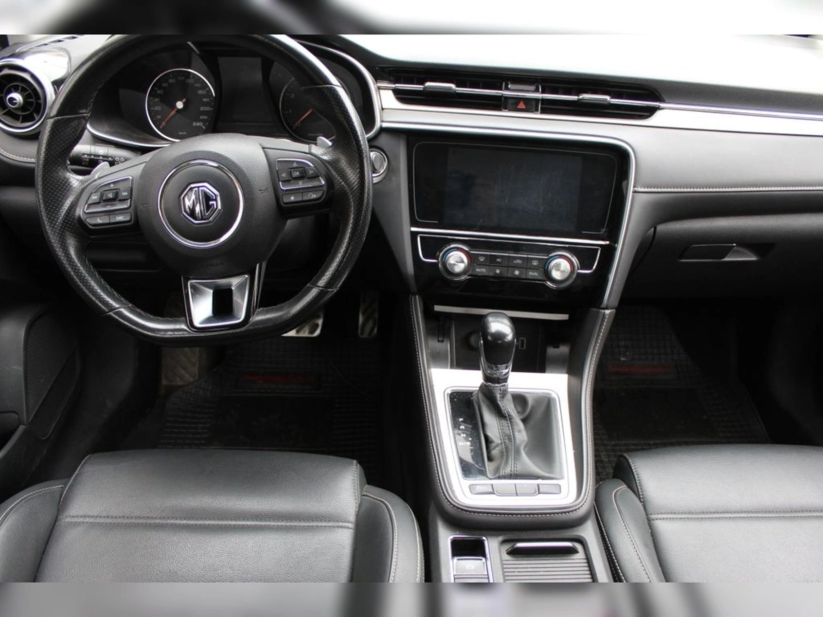 MG 6 DLX 1.5 AUT 2020 - Imagen 8 de 10