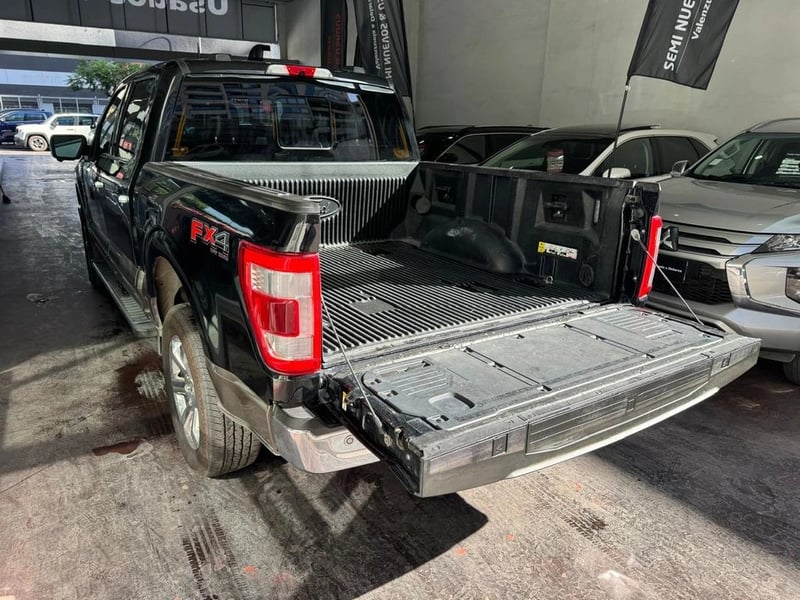 Ford F-150 5.0 LARIAT LUXURY CC DOB. CAB. 4X4 AT 4P 2023 - Imagen 7 de 15