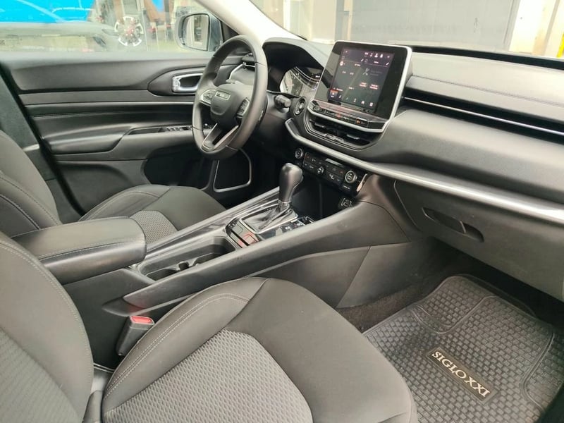 Jeep COMPASS SPORT 1.3 AT 4x2 2023 - Imagen 13 de 18