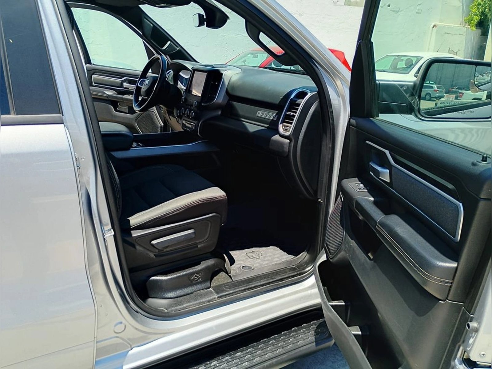RAM 1500 Big Horn 2023 - Imagen 13 de 20