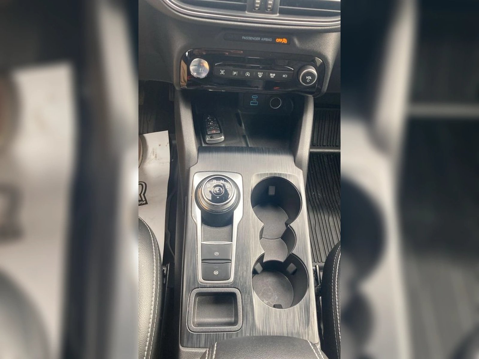 Ford ESCAPE 4X4 2.0 AUT 2024 - Imagen 9 de 11