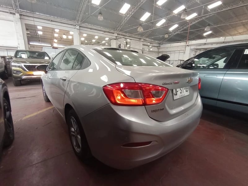 Chevrolet CRUZE 1.8 LS 2017 - Imagen 7 de 14
