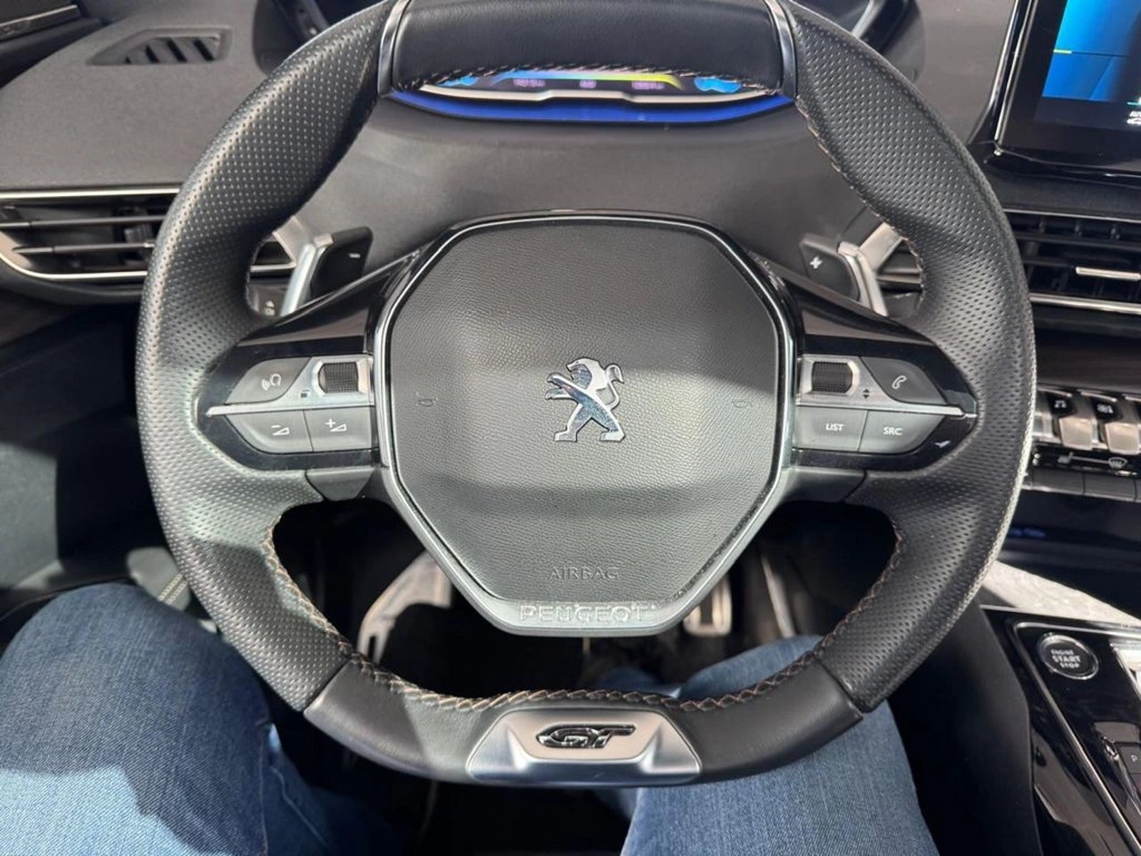 PEUGEOT 3008 GT HYBRID4 300 eEAT8 2025 - Imagen 11 de 20