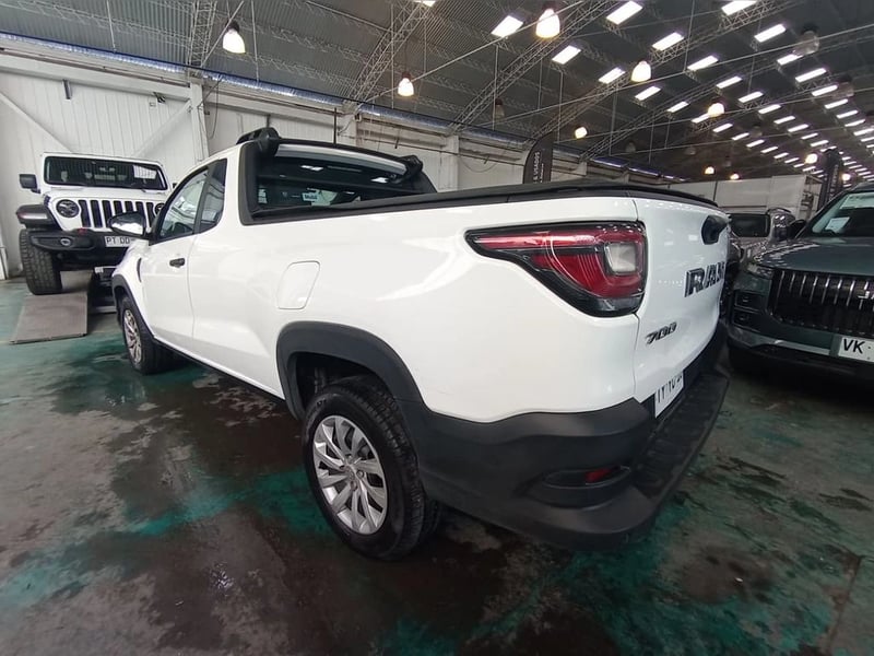 RAM 700 SLT CS 1.3 2025 - Imagen 8 de 13