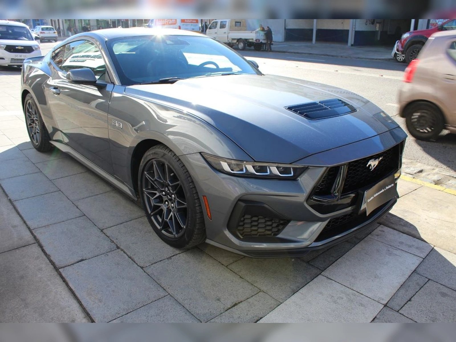 Ford MUSTANG Coupe GT Premium 5.0L AT 2025 - Foto 2 de 10