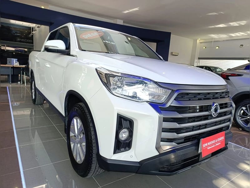 SsangYong GRAND MUSSO 2.2 4X2 MT FULL-QL612 2024 - Imagen 9 de 20