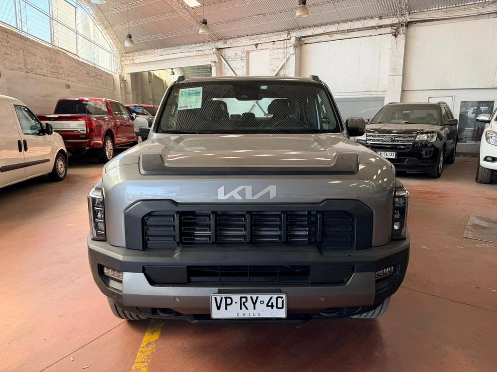 Kia TASMAN EX 2.2T DSL 8AT 4X4 FULL (2442) 2026 - Foto 2 de 12