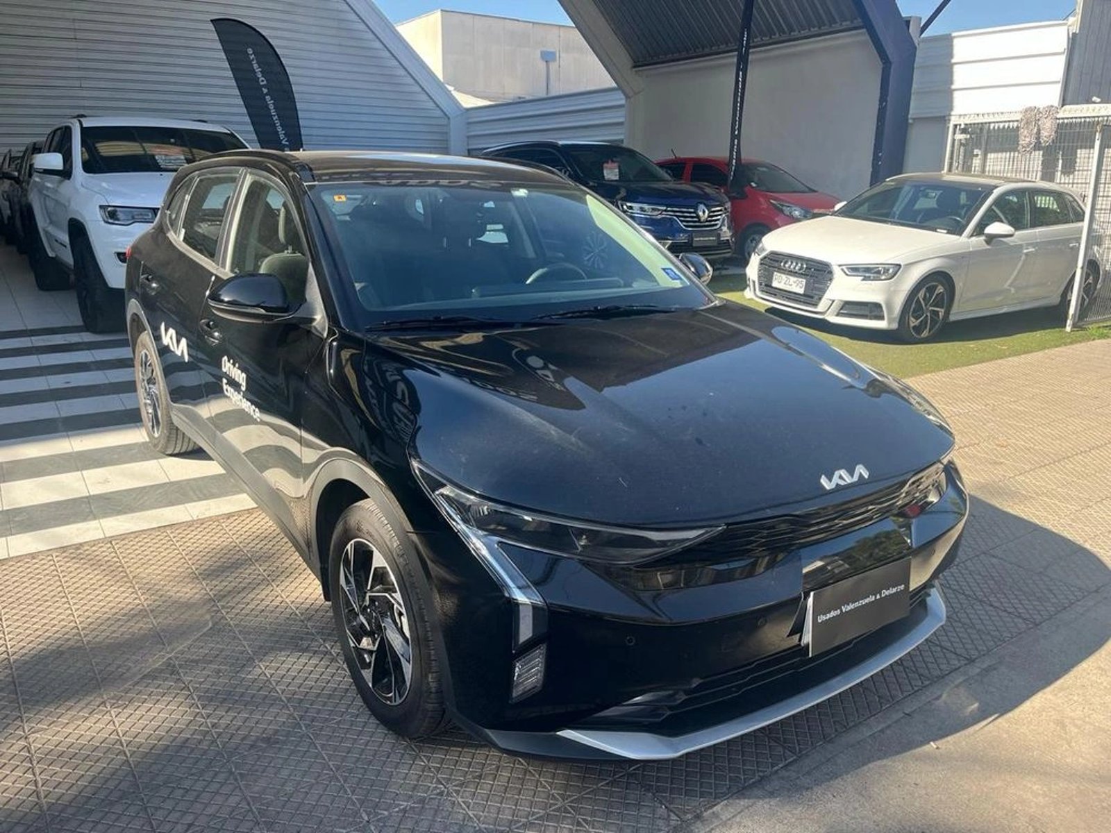 KIA K3 CROSS EX 1.6L 6AT  (2368) 2025 - Imagen 8 de 19