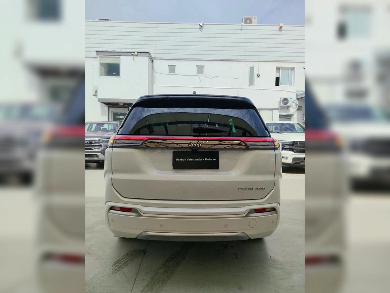 Jeep COMMANDER MCA OVERLAND 1.3T AT6 FWD 2026 - Imagen 6 de 16