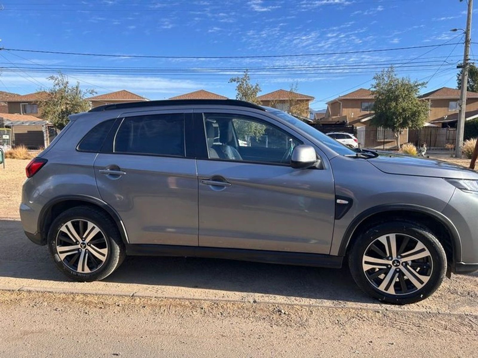 MITSUBISHI ASX 4x2  MT GLS 2022 - Imagen 4 de 9