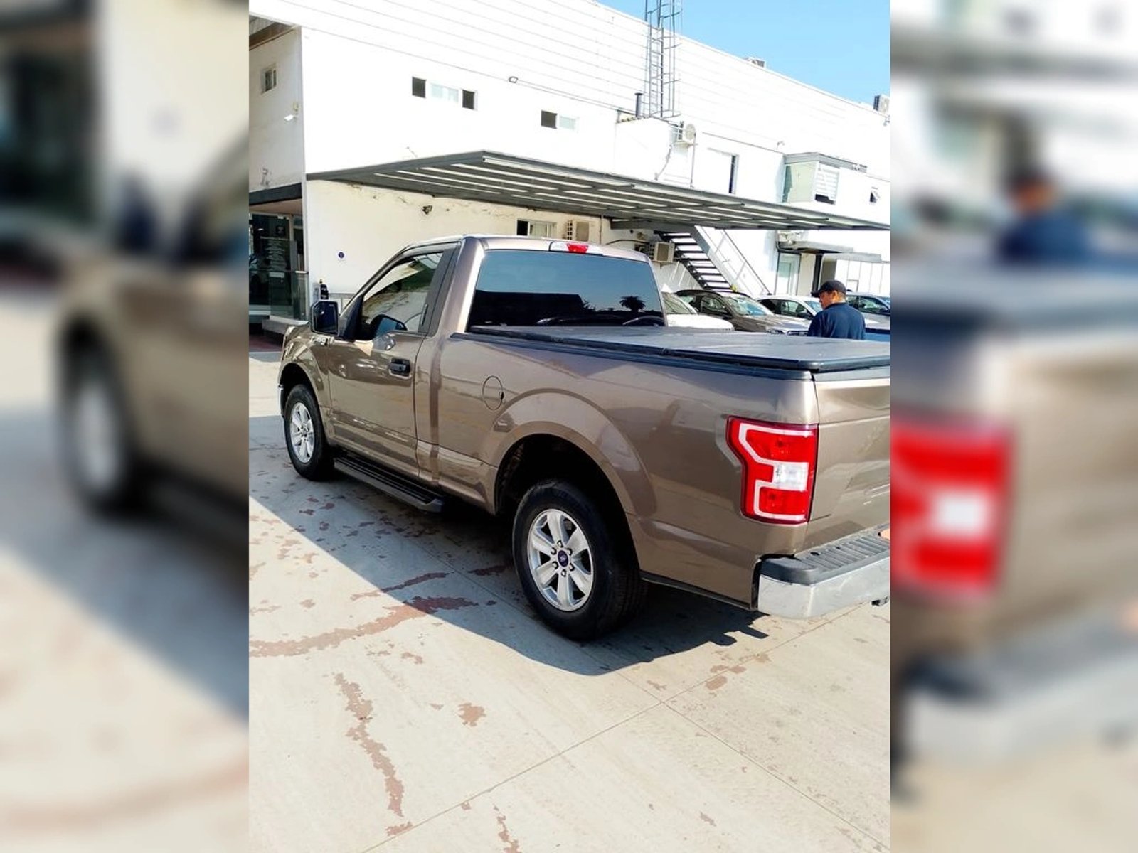 Ford F-150 3.3 XLT REG CAB CAB. SIM. 4X4 AT 2P 2020 - Foto 5 de 12