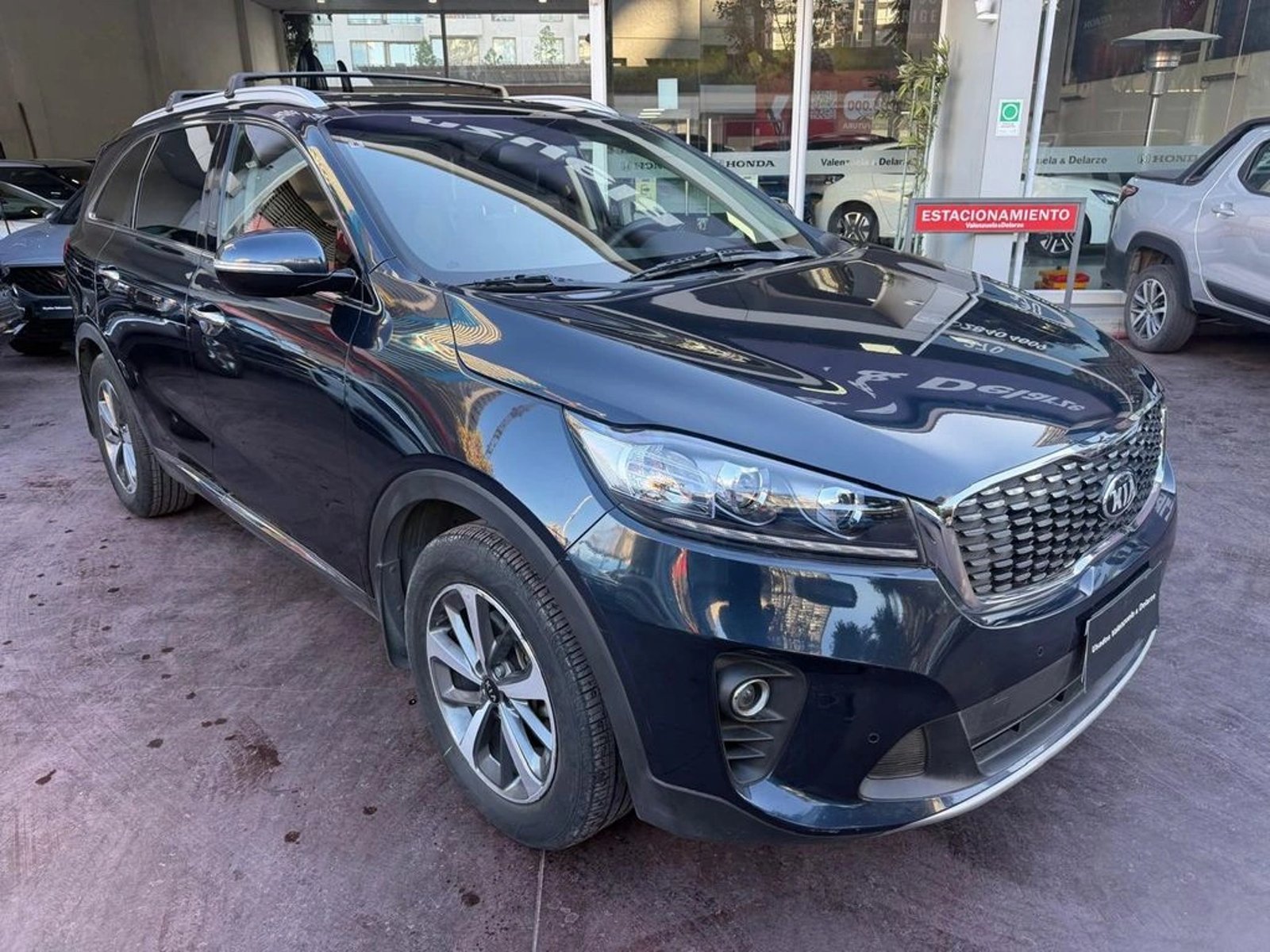 KIA SORENTO DOHC 2.4 2019 - Imagen 3 de 20