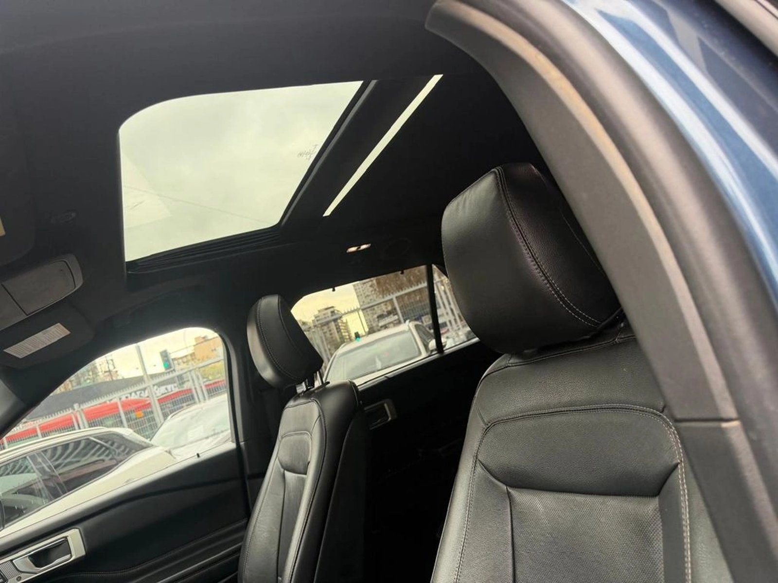 Ford EXPLORER 2.3 ECOBOOST LIMITED 4X4 AT 5P 2020 - Imagen 10 de 15