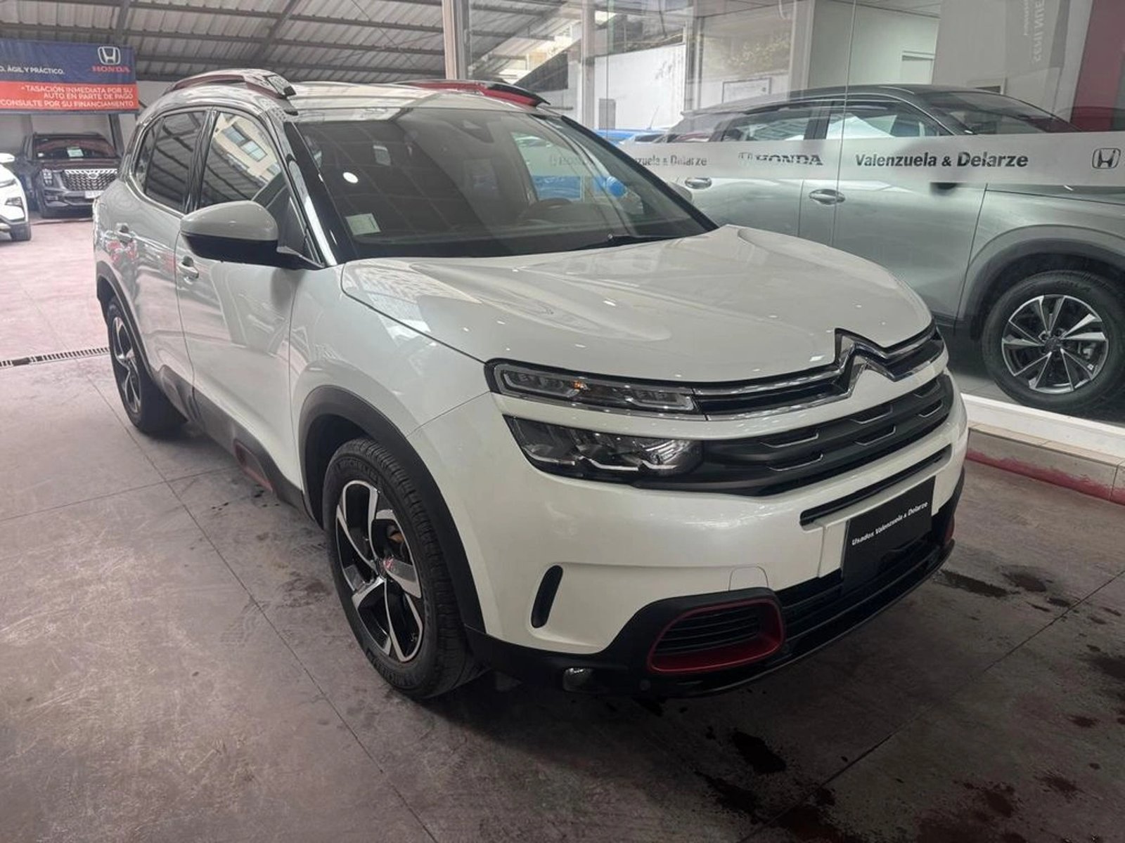 Citroën C5 AIRCROSS Live 2022 - Foto 3 de 13