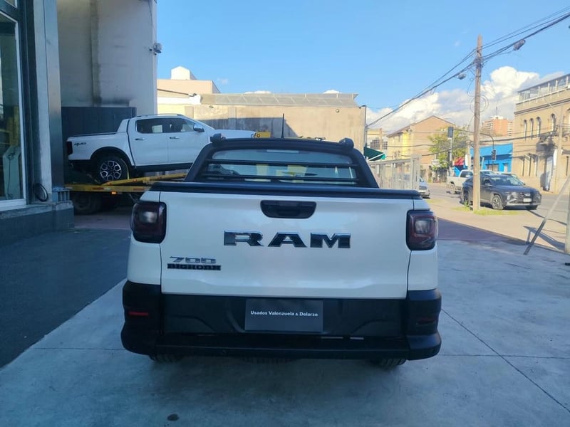 RAM 700 SLT CS 1.4 2024 - Imagen 6 de 12