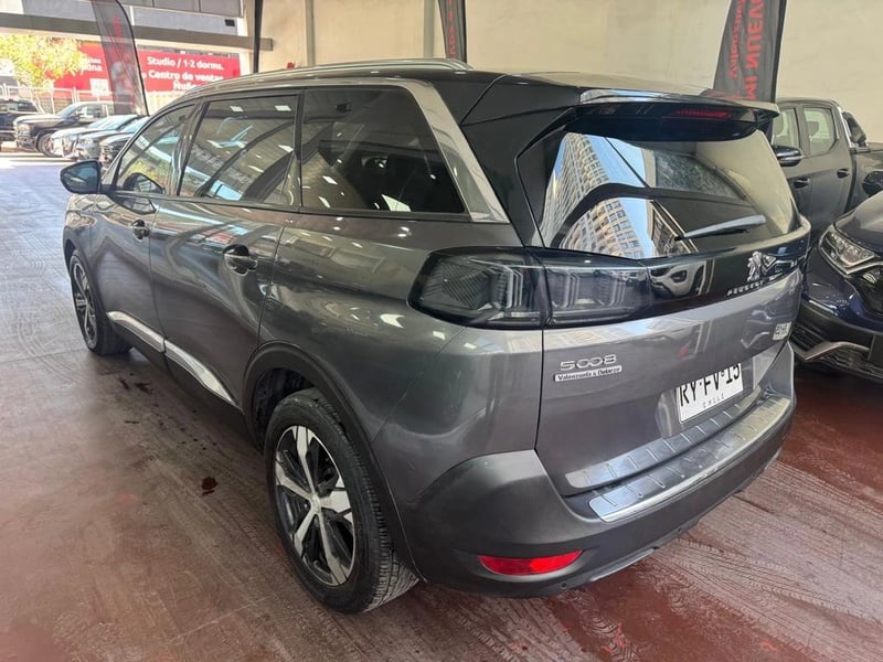 Peugeot 5008 Allure Pack 2022 - Imagen 6 de 13