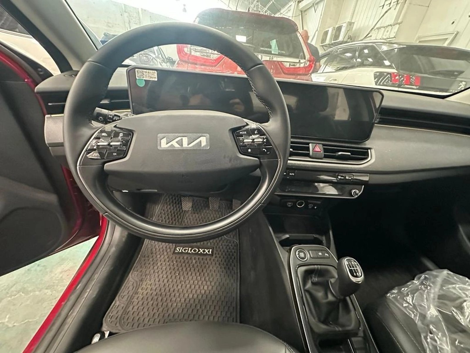 KIA K3 EX 2025 - Imagen 13 de 20
